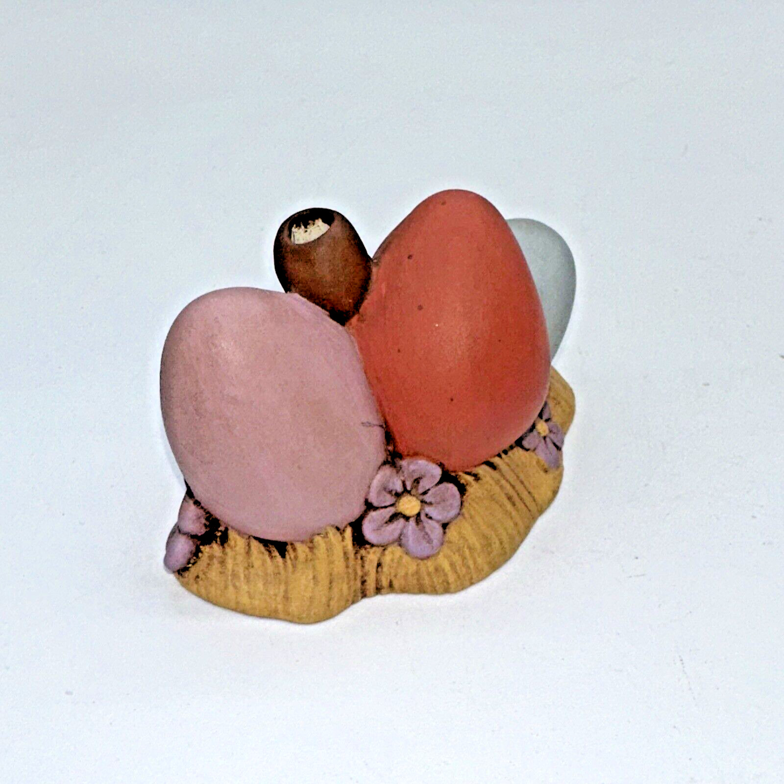 VTG Mid Century Kitschy Anthropomorphic Handpainted Ceramic Triple EGG Figurine