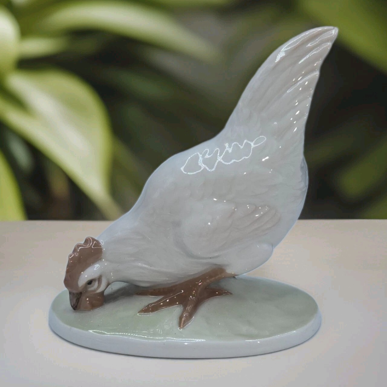 1924 Rosenthal Selb Bavaria • M.938 • Rare Hen Chicken Pecking Figurine 4″L •EUC