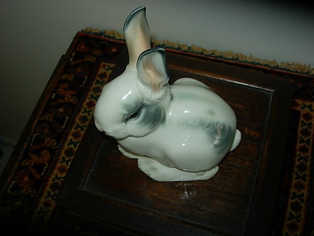 Eschenbach – Professor T Karner Porcelain Rabbit K 30d 5.75” Tall x4.5” long
