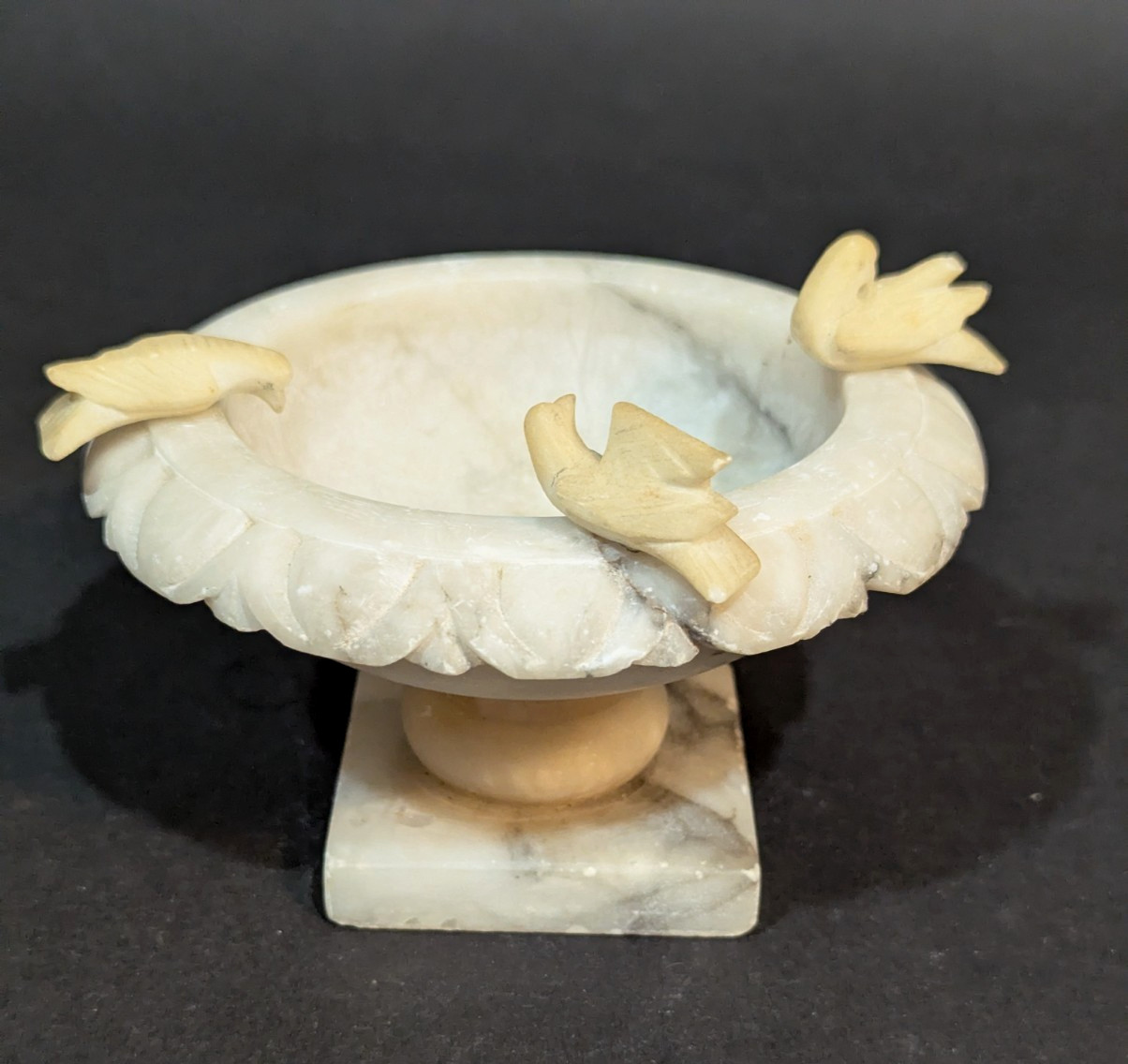 Vintage Alabaster Marble Birdbath Hand Carved Italy Stone Sculpture 4 5/8″ AS IS