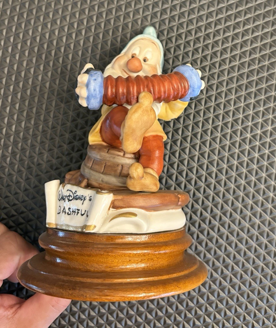 Walt Disney Bashful Hand Painted Figurine Wood Base #2623 Japan 1960s