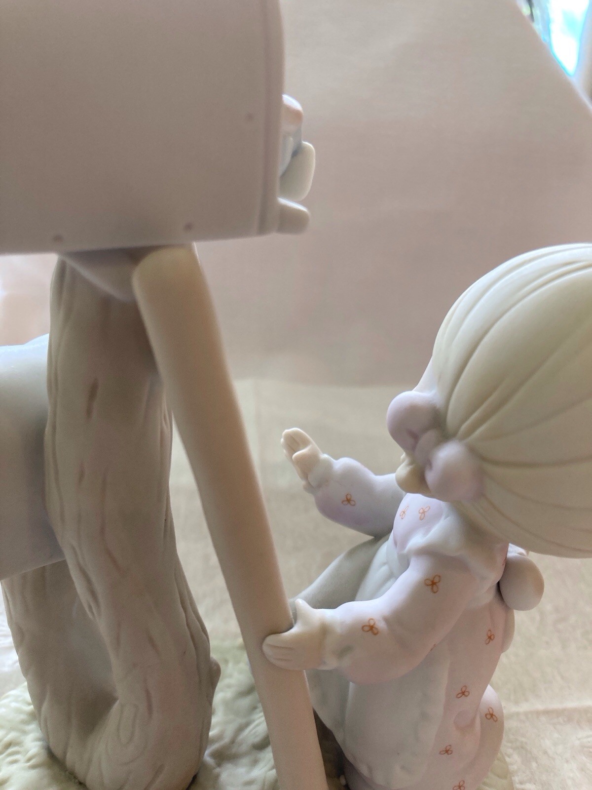 Precious Moments Vintage Porcelain Figurine 523615 Good News Is So Uplifting