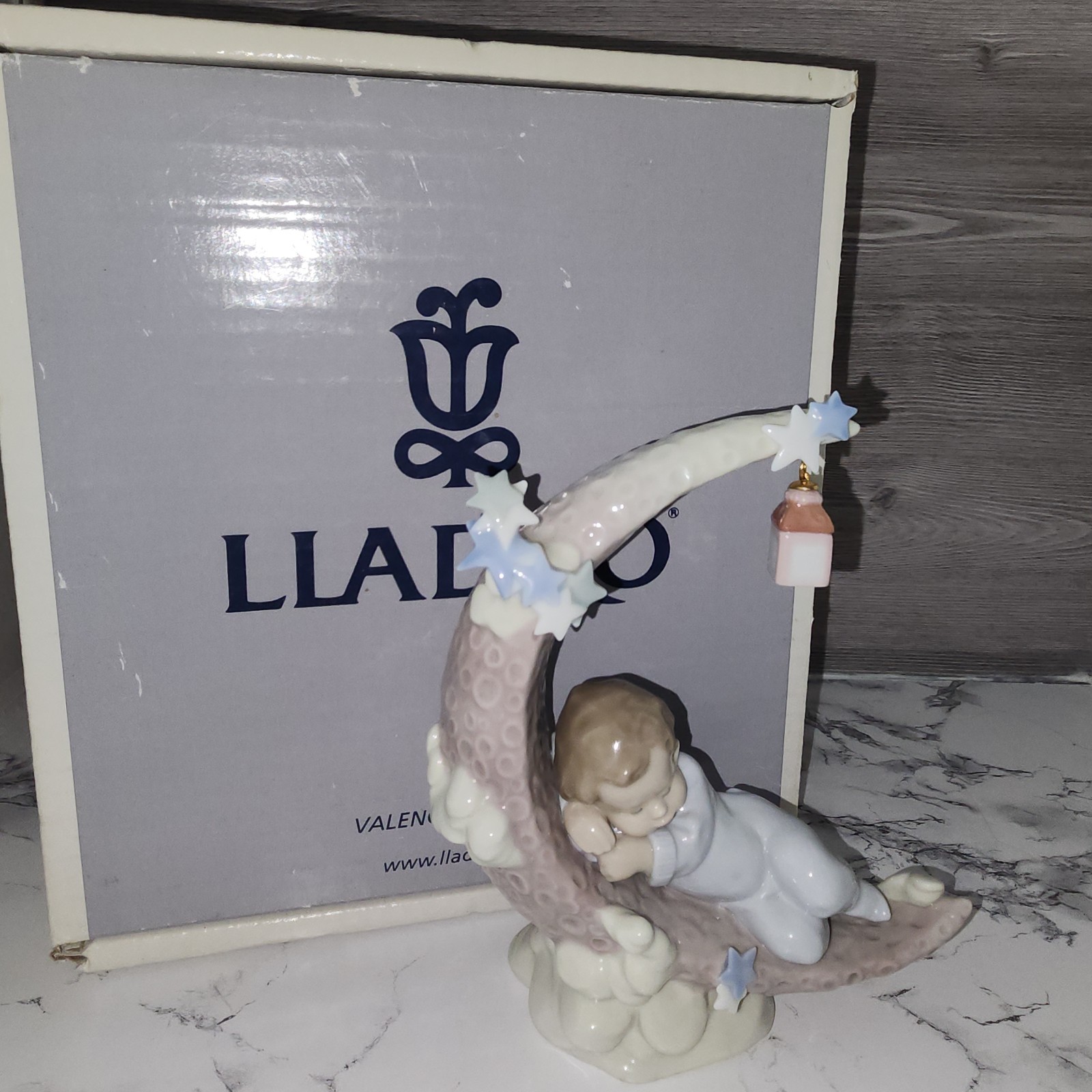 LLADRO Heavenly Slumber #6479 Baby on the Moon Figurine in BOX