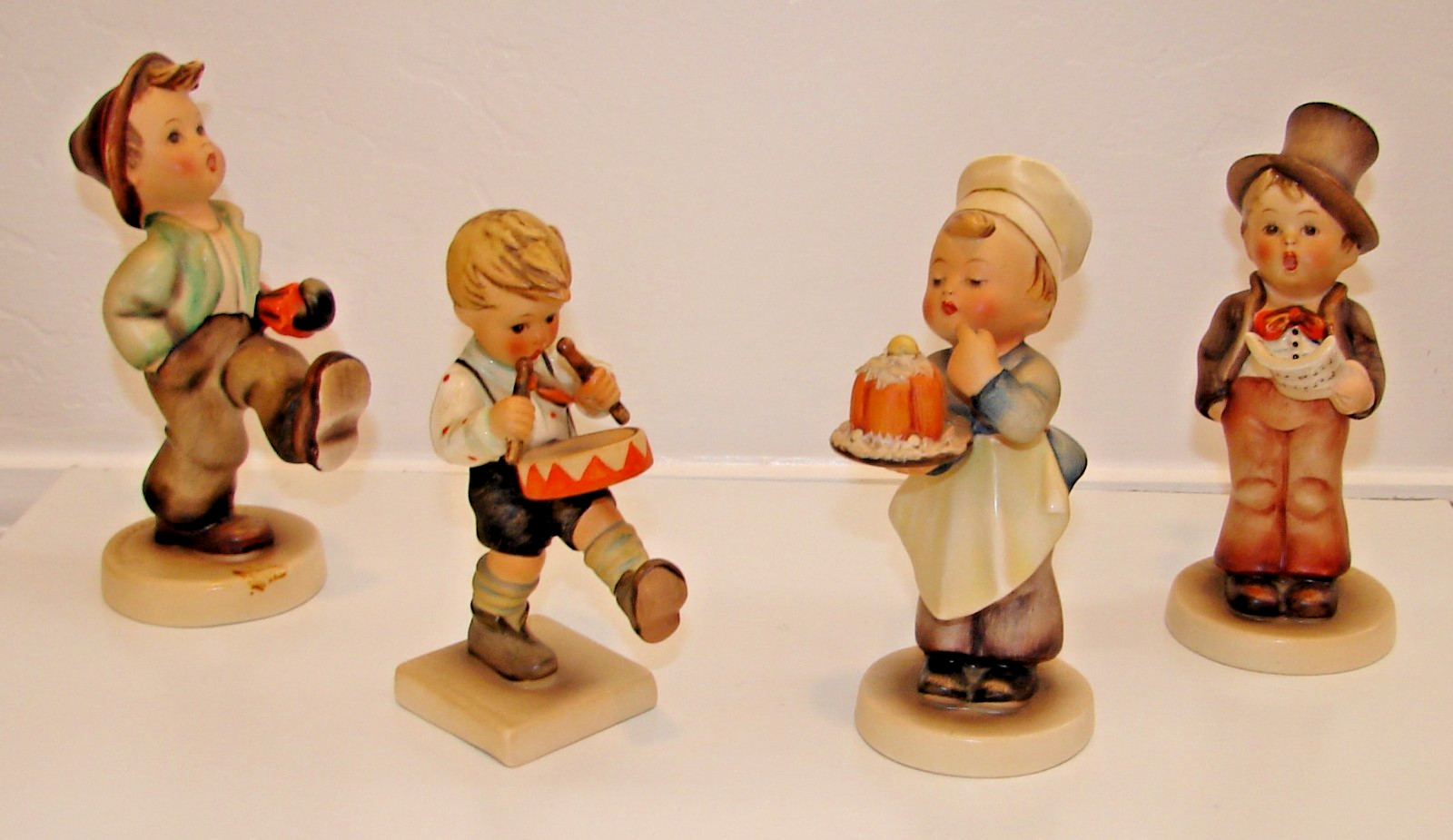 SET OF 4 HUMMEL GOEBEL Boy Figurines #131, 190, 240, 128 Baker, Little Drummer++