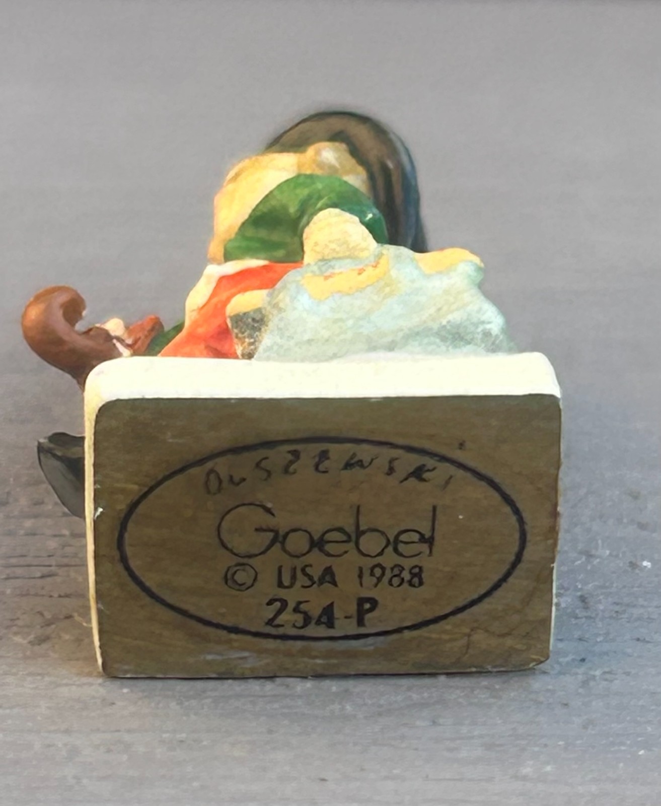 Olszewski Goebel Hummel Miniature Figurine, “Merry Wanderer”, #254-P 1st Ed. NIB
