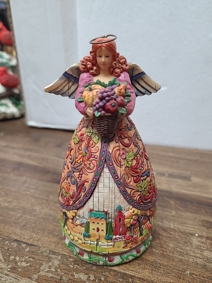 Jim Shore Harwood Creek Angel Figurine #4008265 “Bountiful Angel” 4.5″ Retired