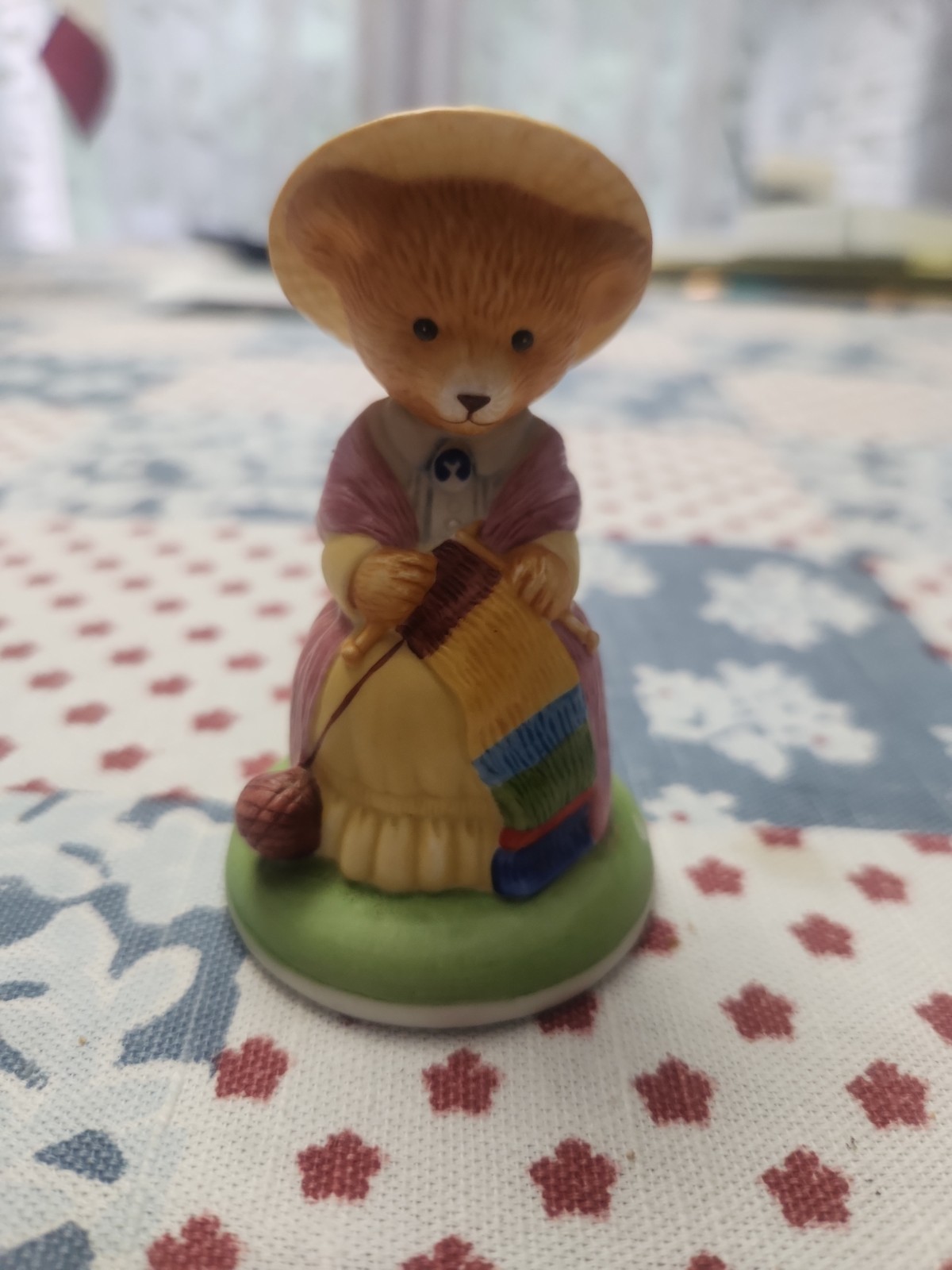 Franklin Mint PRISCILLA WOOLINGTON Hotel Teddington Fine Porcelain Figurine