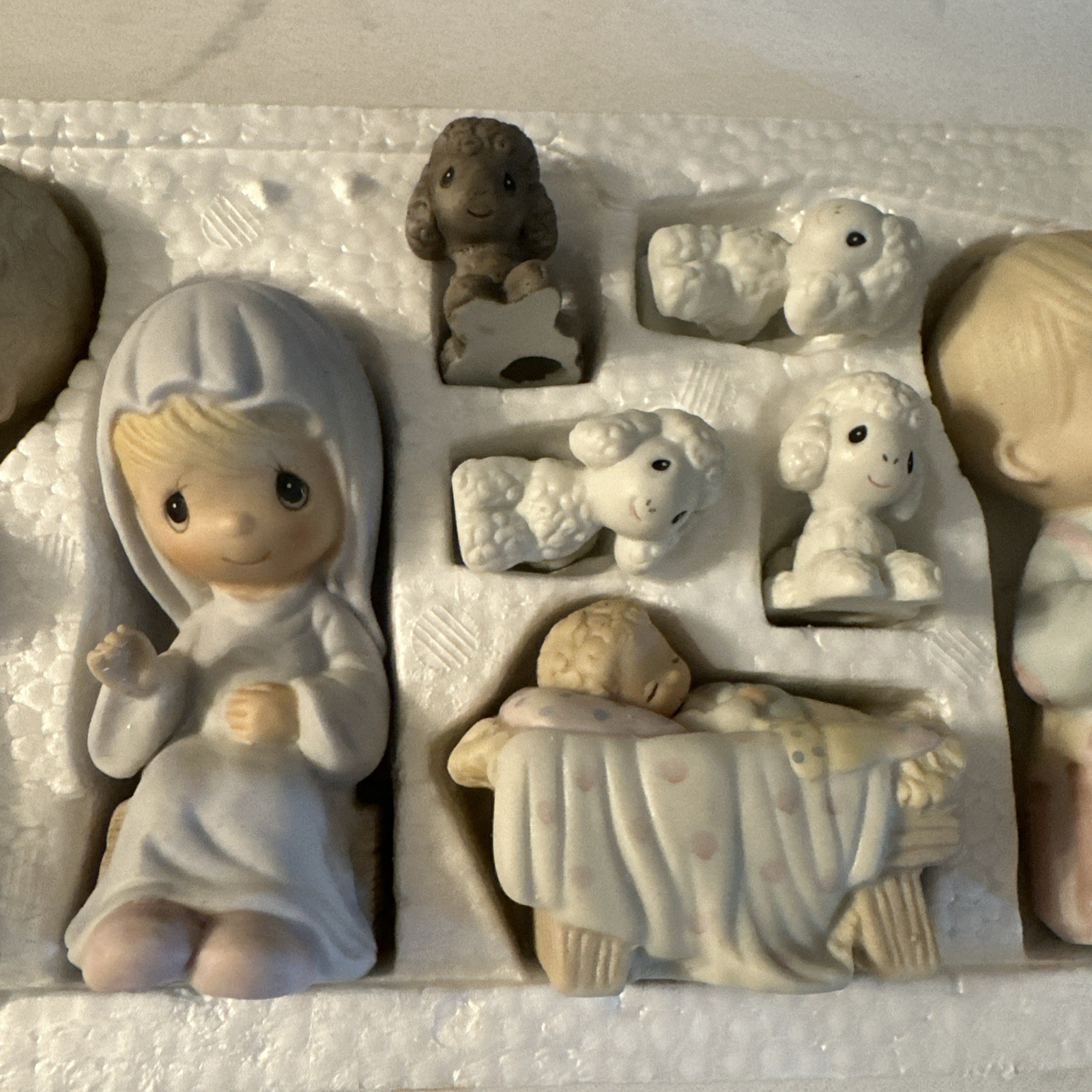 Precious Moments Nativity Set E2800 9 Piece 1979 & Box, Come Let Us Adore Him