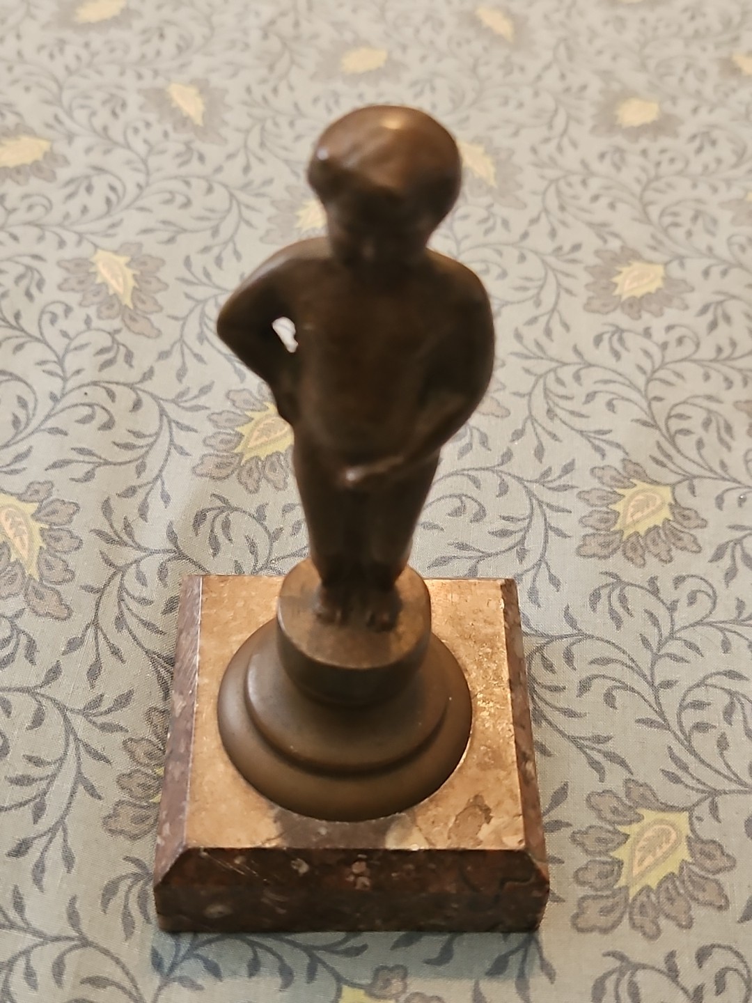 Vintage Bronze Statue Peeing Boy Souvenir.