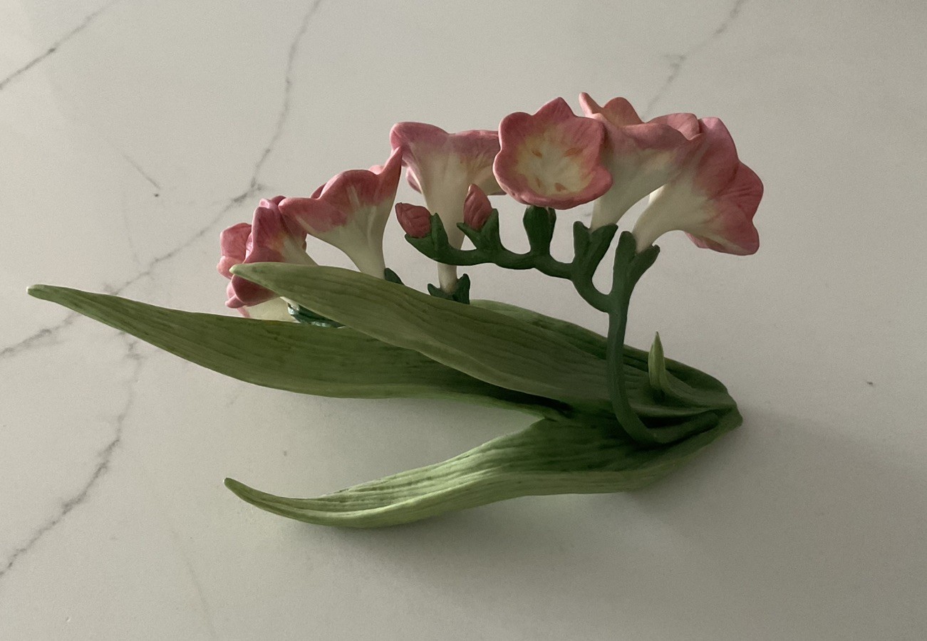 LENOX FRESSIA FLOWER FIGURINE SCULPTURE PORCELAIN NO BOX