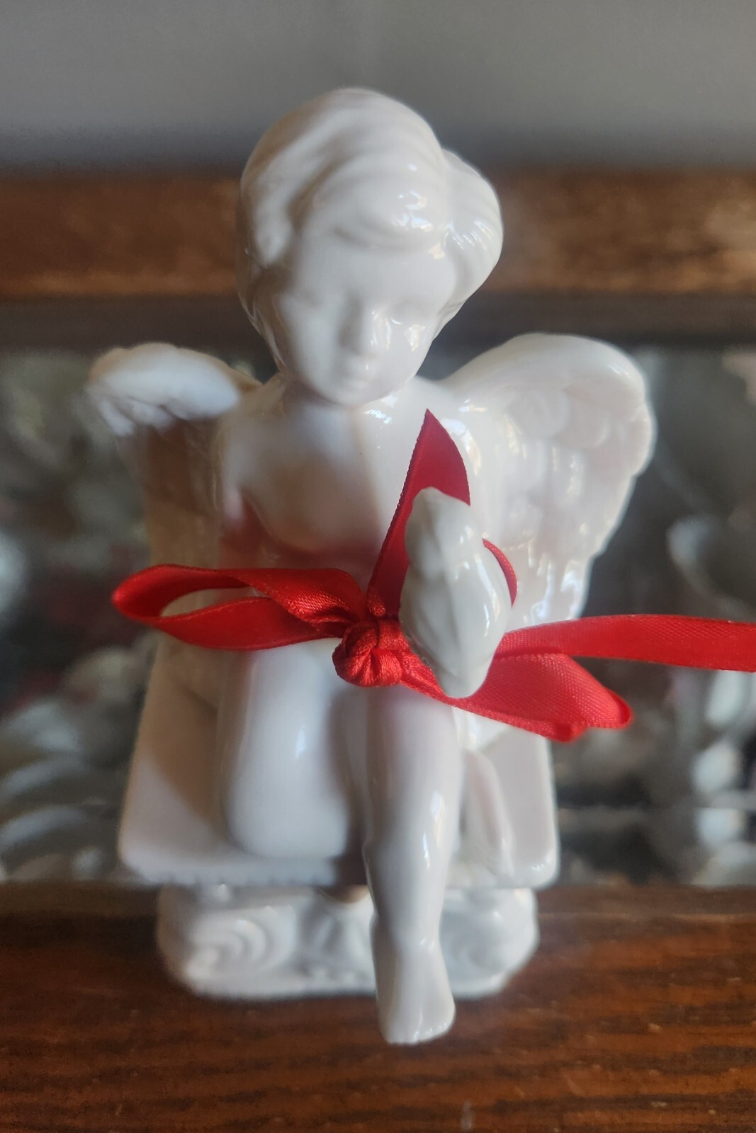 White Ceramic Cherub Angel Boy Figure Sitting On A Colum • 5″ Tall