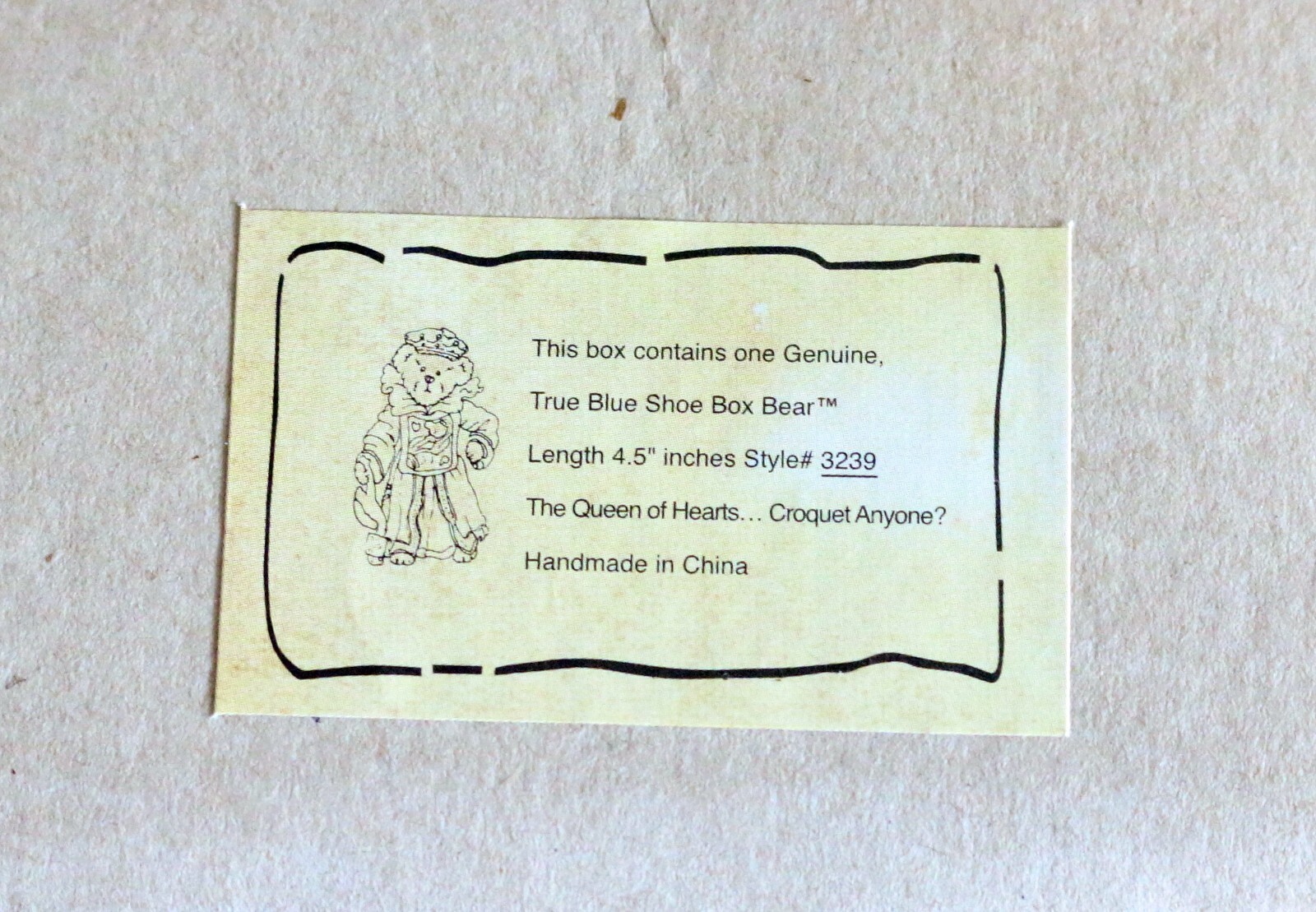 Boyds – Shoe Box Bear – Alice in Wonderland Queen of Hearts – 4 1/2 inch in Box