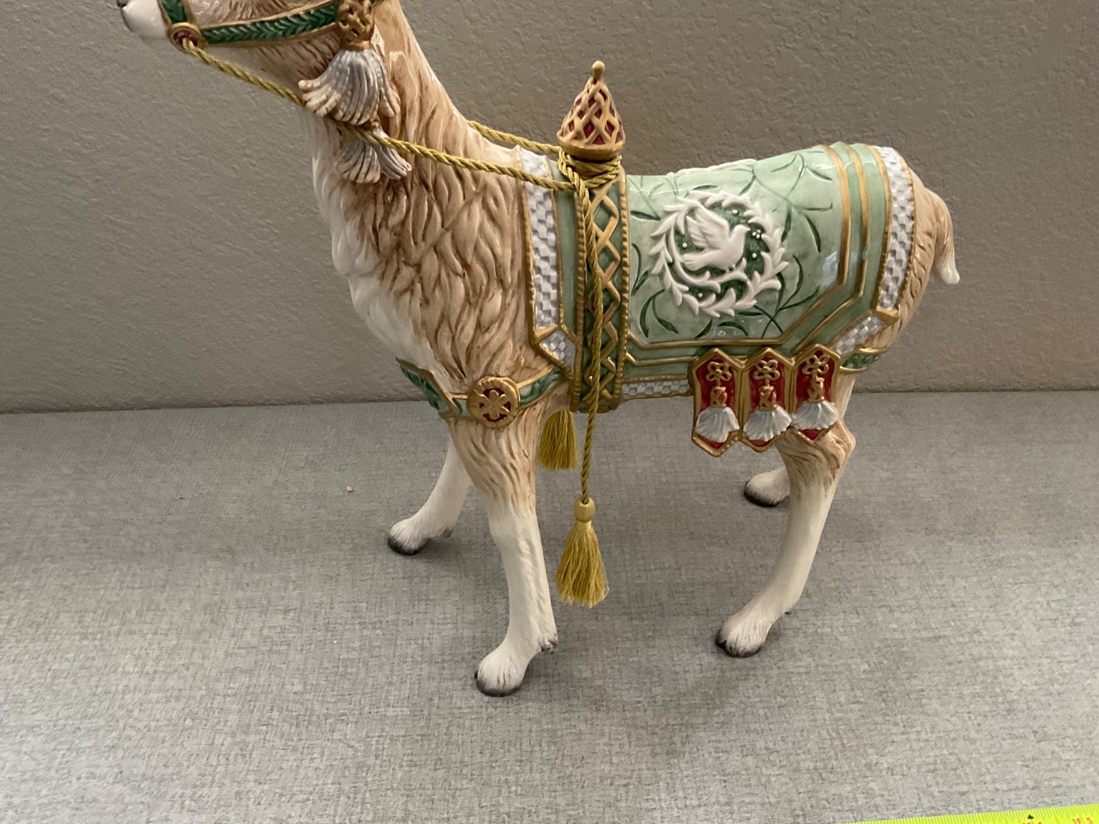 Reindeer LARGE Fitz & Floyd Classics Gregorian Collection Ceramic Figurine