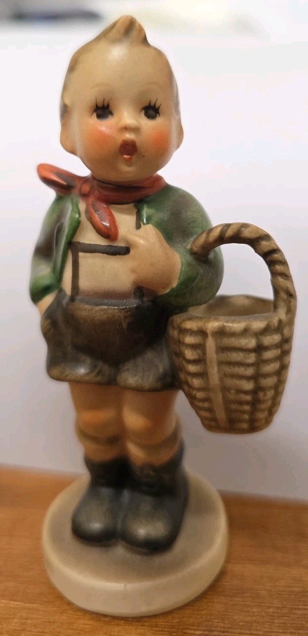 Goebel Hummel Figurines – Just Resting #112 Village Boy #51 Mothers Helper #133