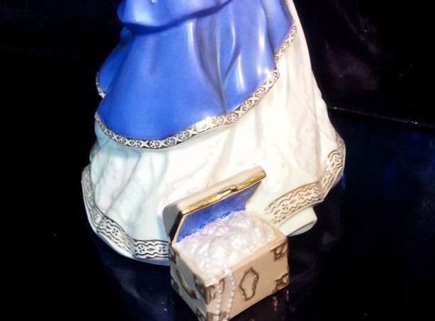 LENOX FIGURINE AMERICAN BY DESIGN CRYSTAL 2011 CHRISTMAS PRINCESS PORCELAIN