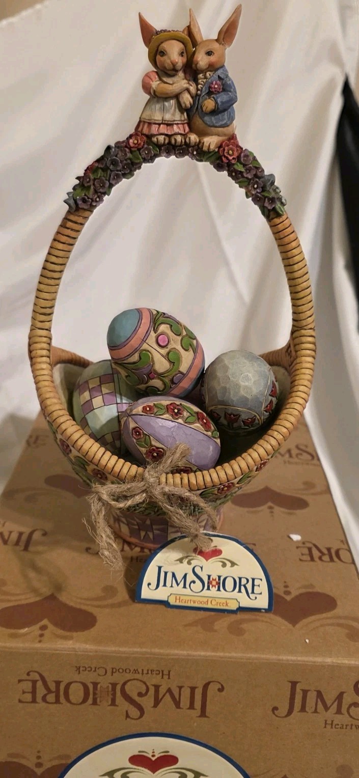 JIM SHORE ,GATHERING JOY, 2006 SET OF 1-EASTER BASCHET W/ 5 EGGS FIGURINES NIB