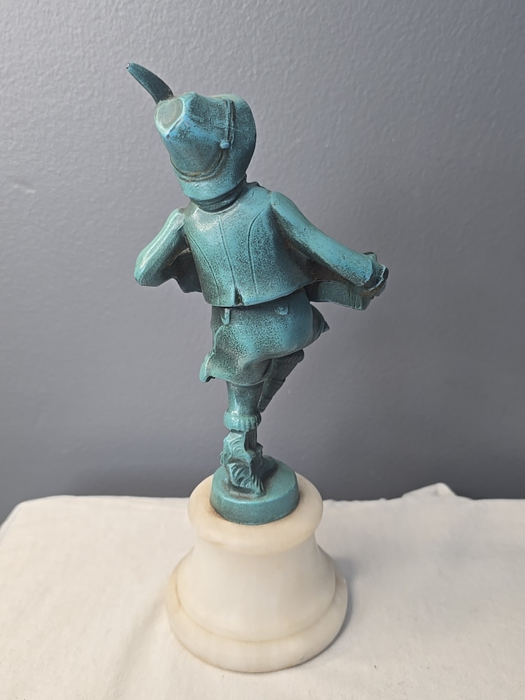 Vtg J.B. Hirsch Collection Woman Musician “French Bronze” Statue 8.5″