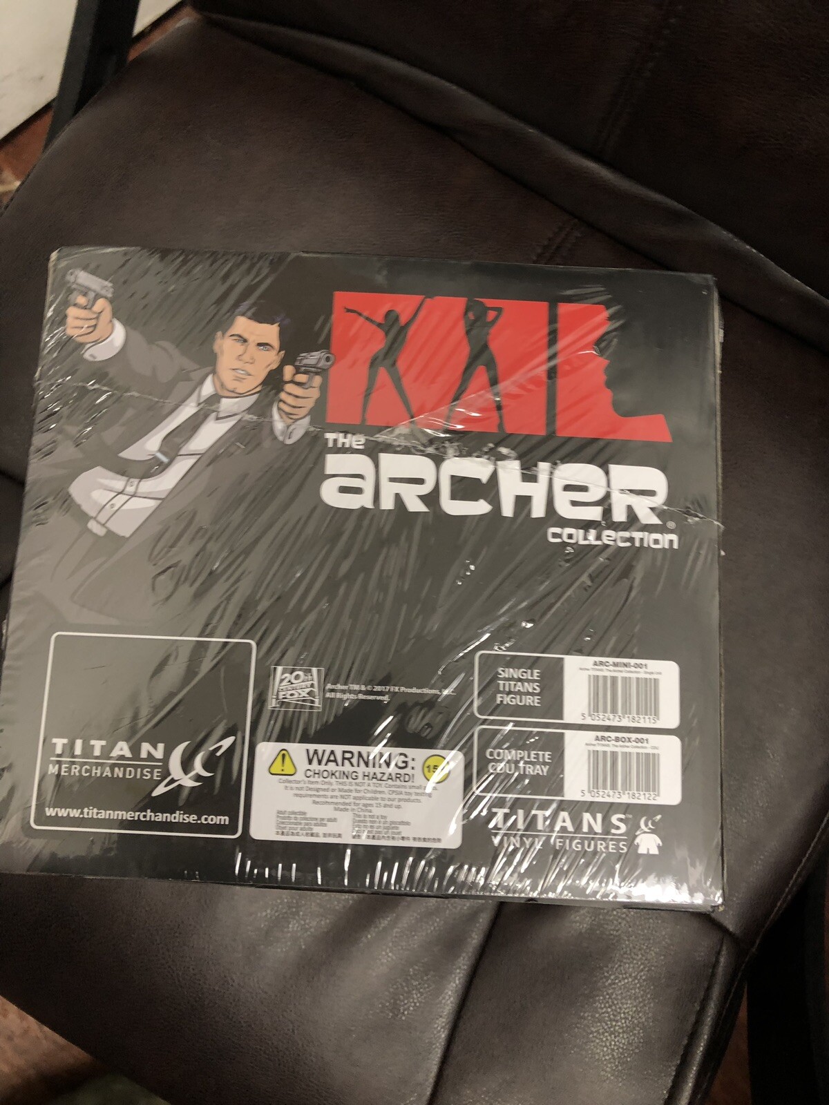 archer COLLECTABLE titans figures vinyl full case of 18