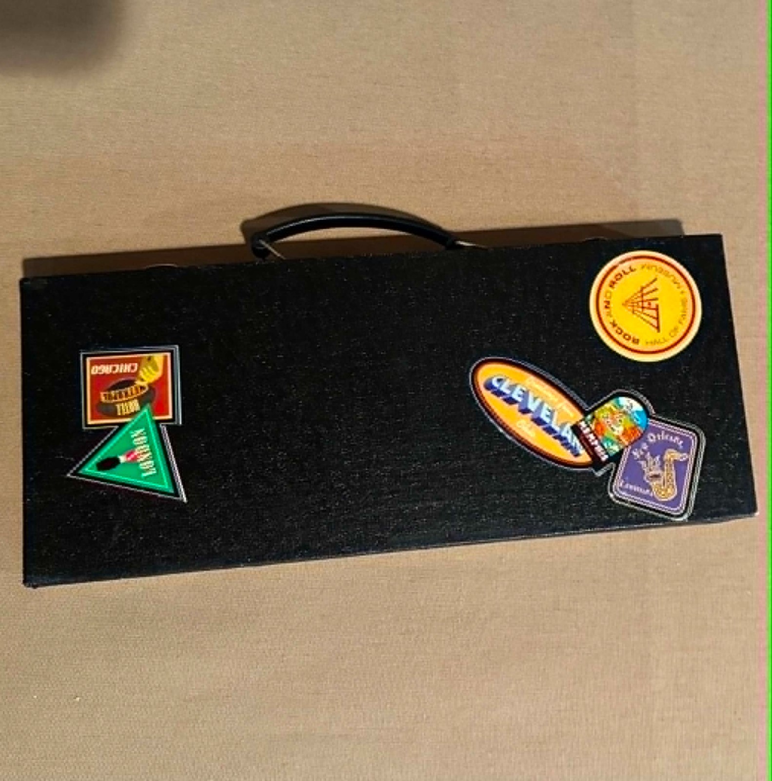 3 MINIATURE Gibson Guitars Flying V Les Paul Rock And Roll Hall Of Fame 1996