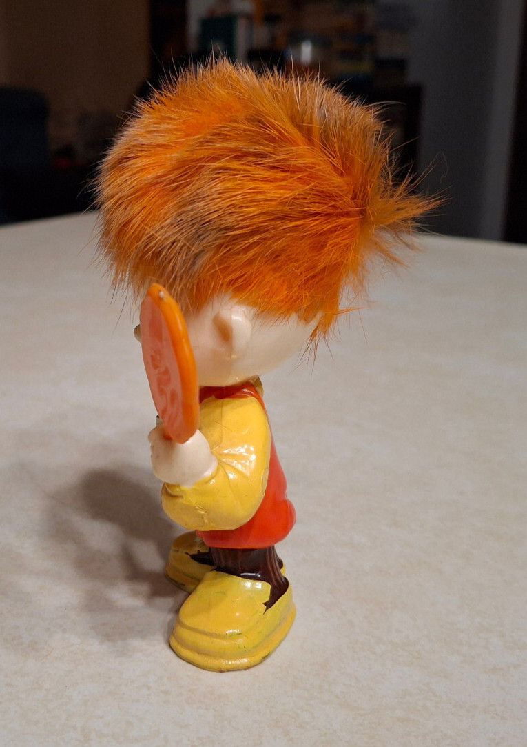 Vintage 1970 Wallace Russ Berries Boy Red Haired Figurine Figure Sign W&R Bird