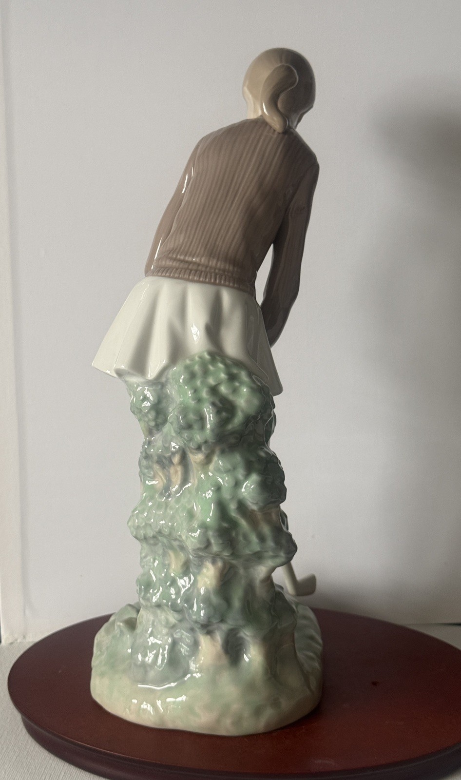 Lladró MINT Lady Golfer 4851 Retired Spain Club is Intact Straight 11 Tall Girl