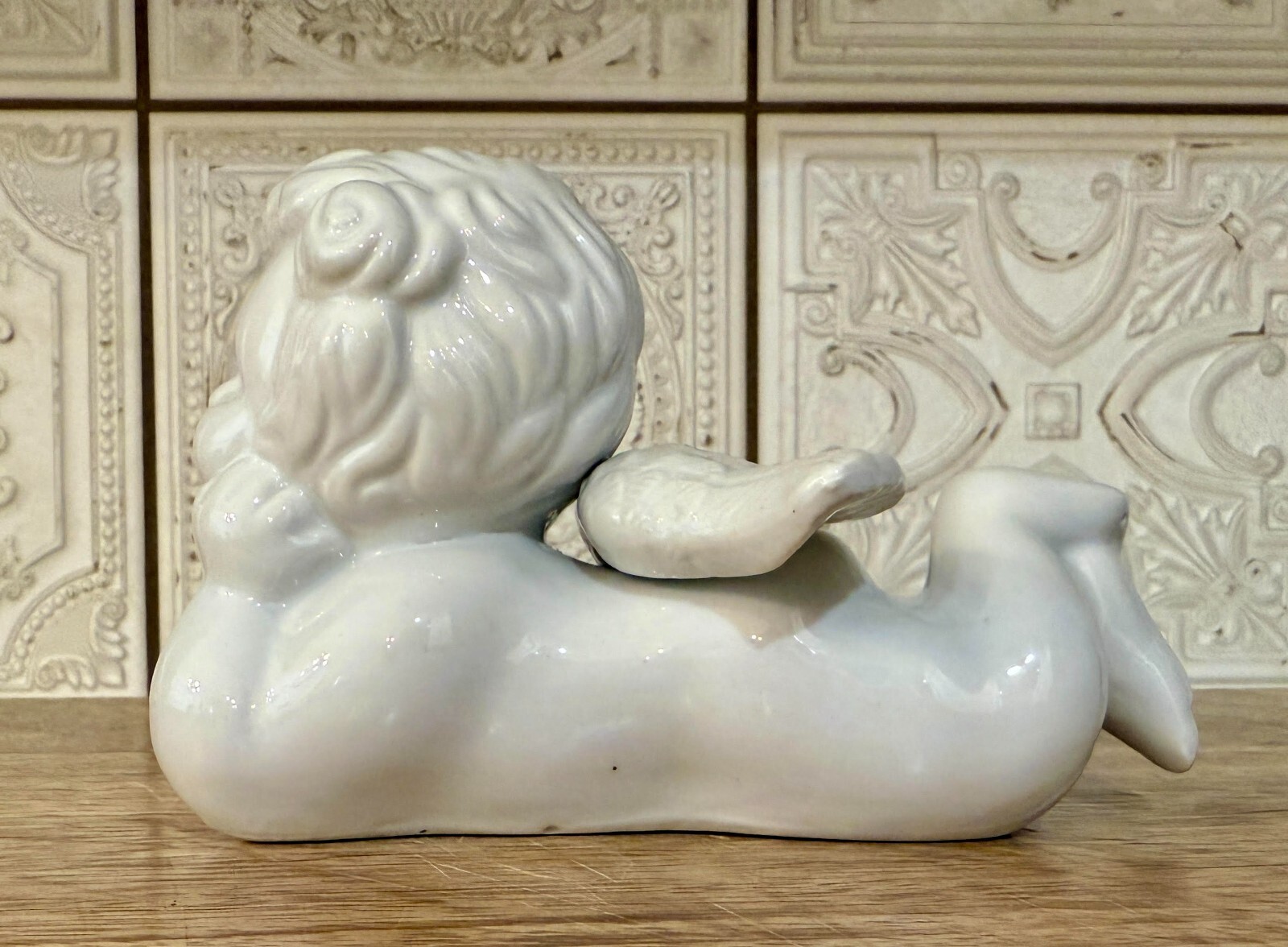 Angel Cherub Laying Down Belly White Ceramic Angelique Sweet Expression 6″