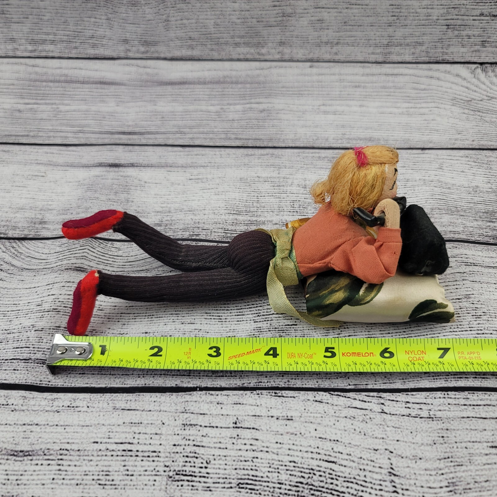Vintage cloth KLUMPE ROLDAN Doll Teen Girl Talking Telephone Japan Figurine