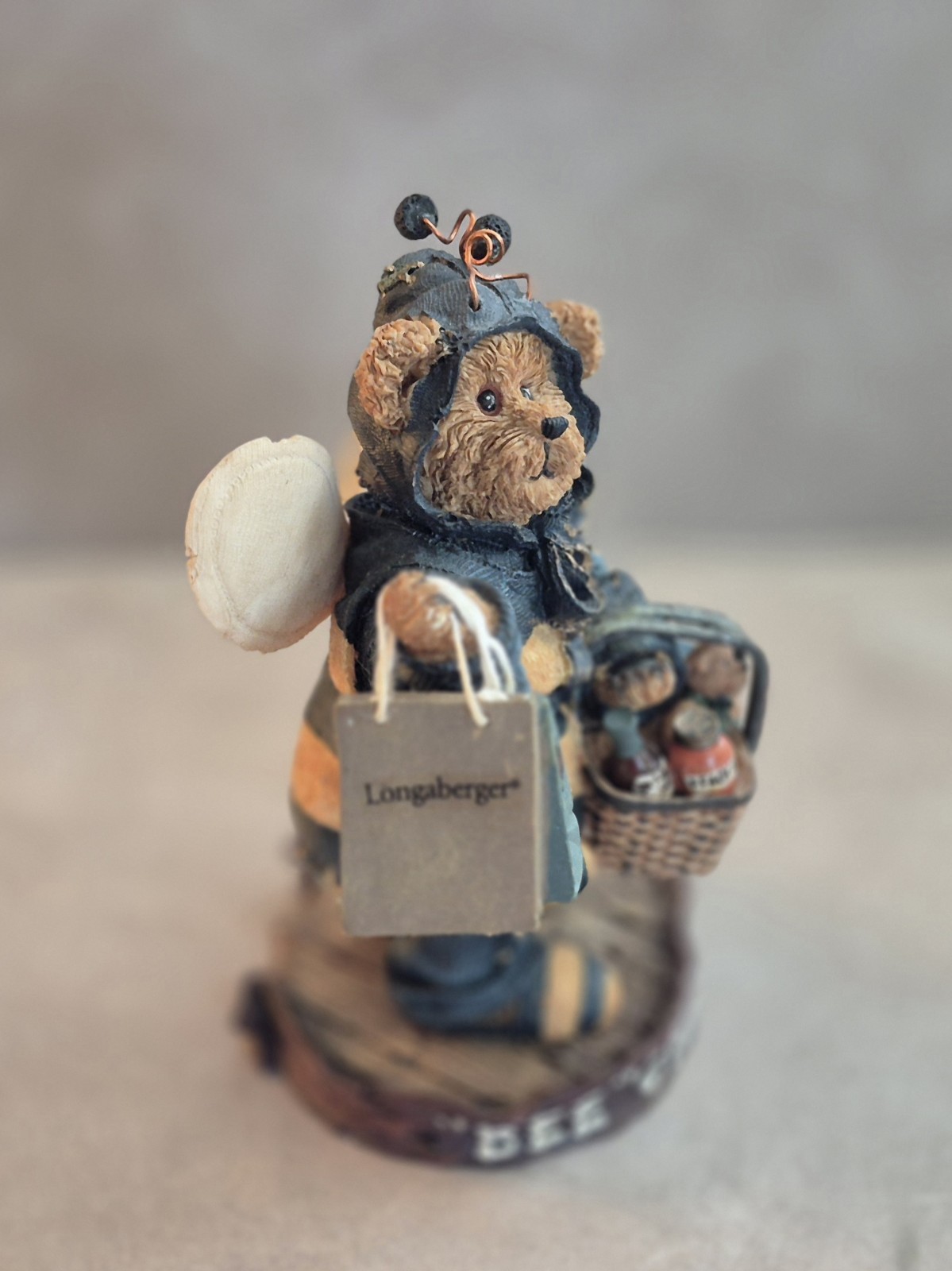 Boyds Bears Longaberger Exclusive Issue Resin Bear “BEE CRAZY” – 2007