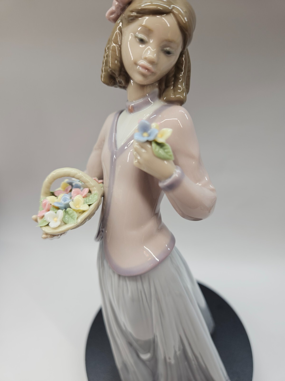 Lladro Figurine: 7644 Innocence in Bloom, Retired – No Box