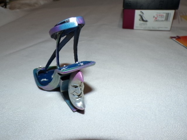Just The Right Shoe By Raine 2001 Willitts Designs Luminous 25154