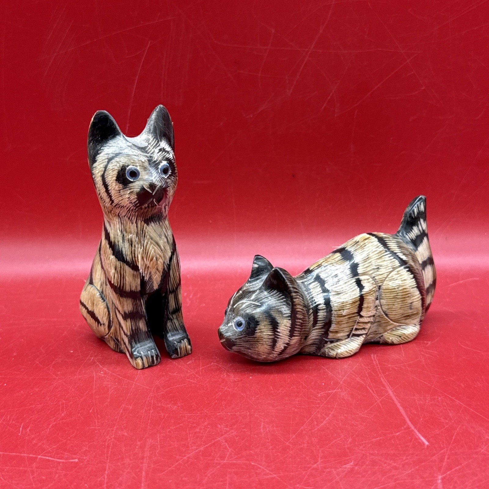 Lot of 2 Cat Feline Striped Hand Carved Water Buffalo Horn Made in Thailand