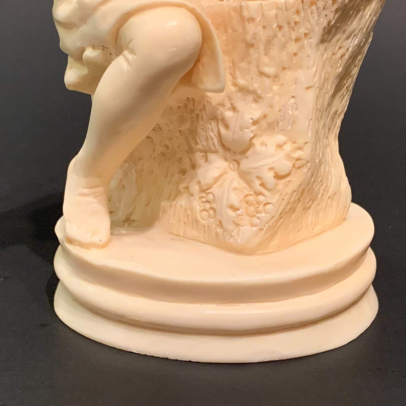 Young Michelangelo Sculpting Resin Statue Figurine Made in Italy 5.75”
