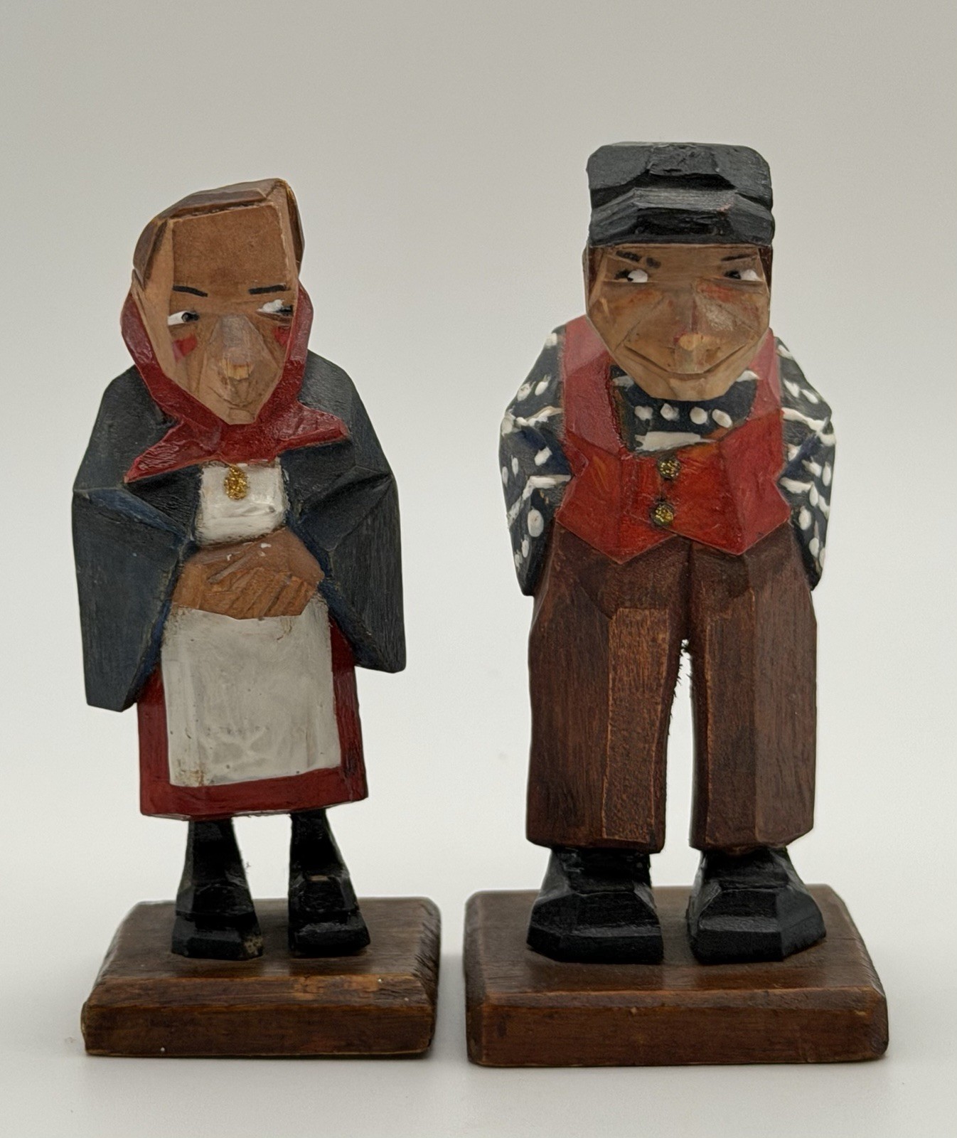 Vintage HAND CARVED wood figures- 1940’s SIGNED G. Wilson-Americana FOLK ART!