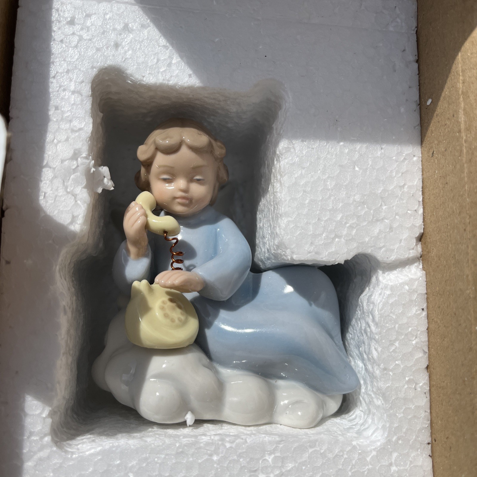 Beautiful Vintage Porcelain/Ceramic Angel On The Phone – Rare 2.5” X3.2” Approx