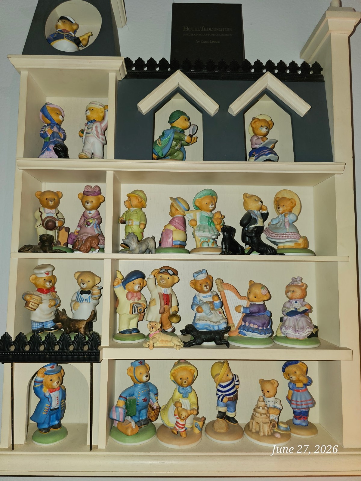 1986 Franklin Mint Hotel Teddington Bear Collection