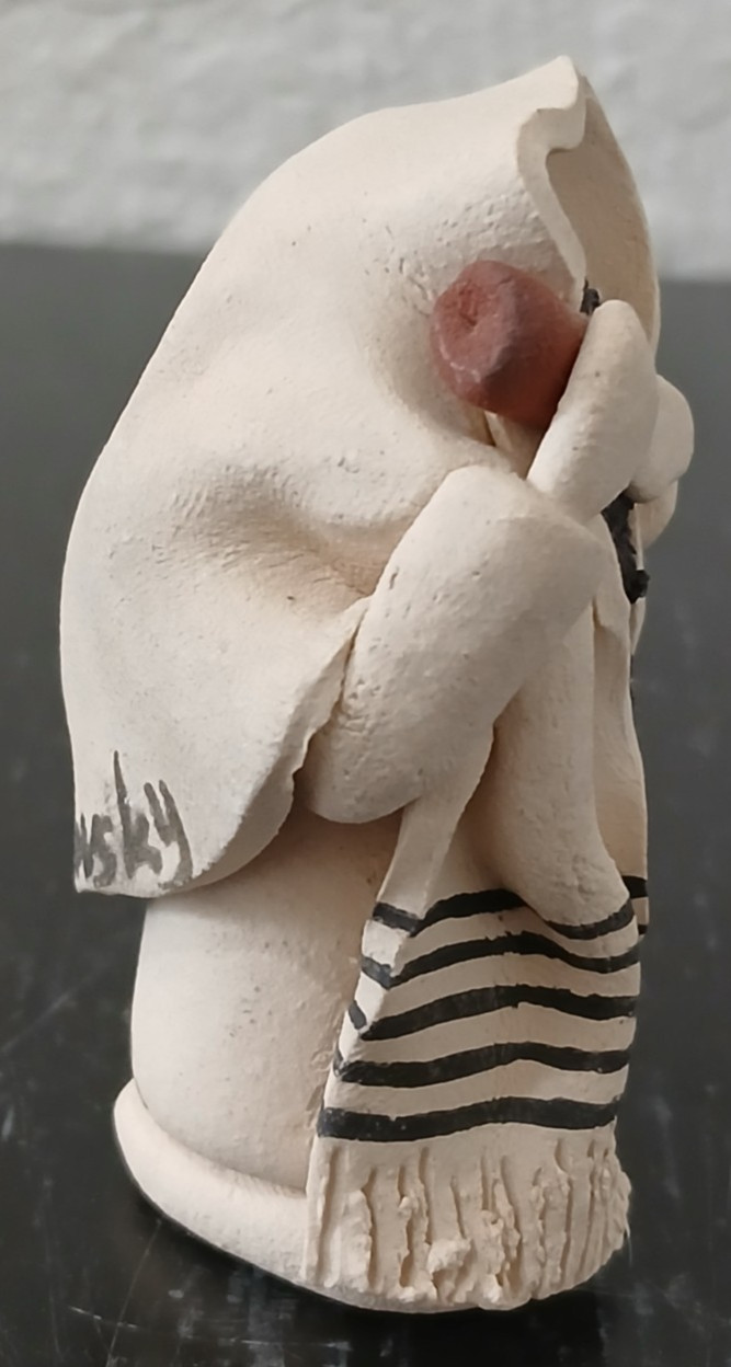 Signed Lorna Sakalovsky Yom Kippur Clay Judaica Figurine 2.3″ Tall Vintage