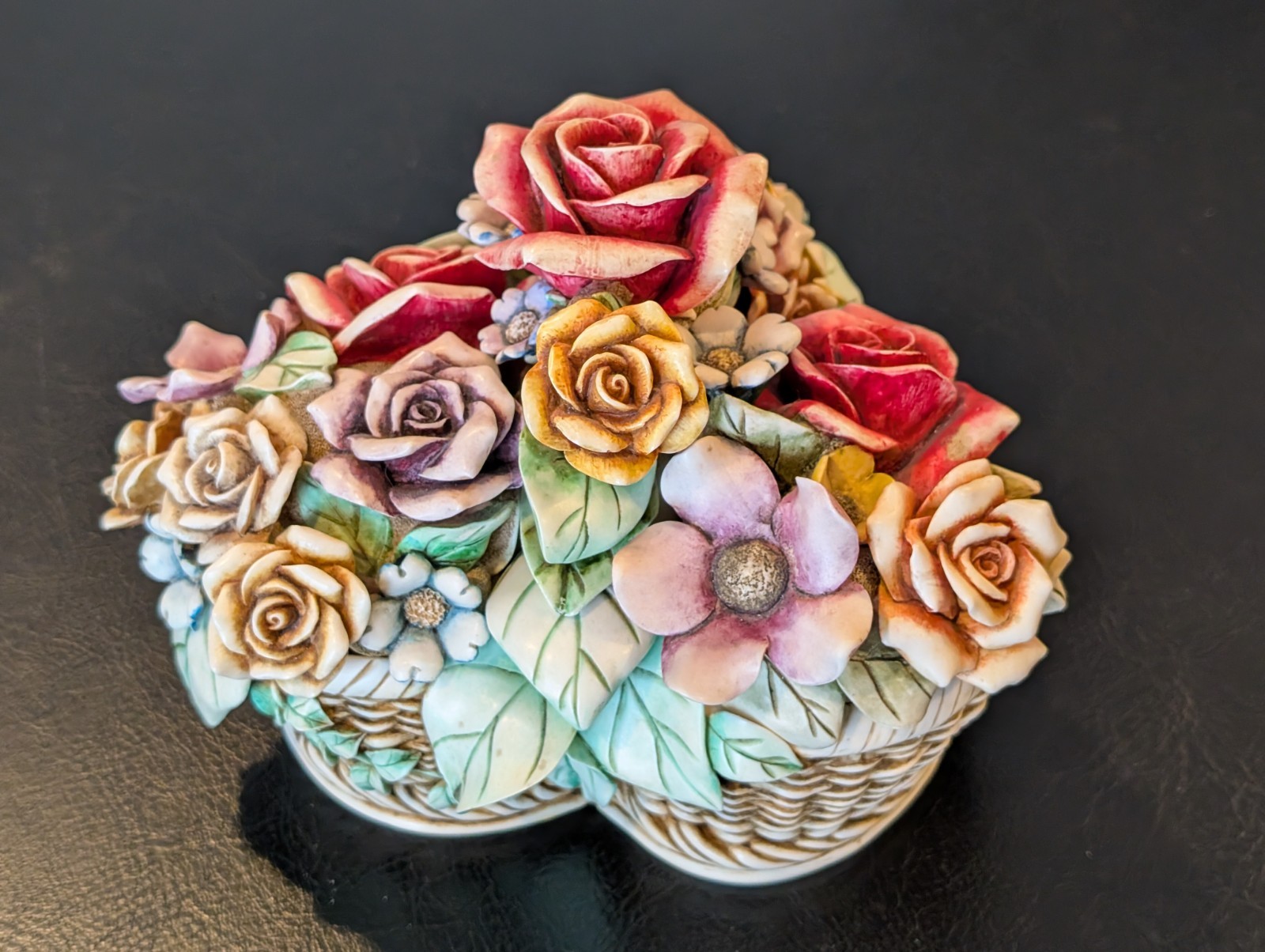 Harmony Kingdom Home Sweet Home Limited Edition #486/3600 Lord Byron Roses