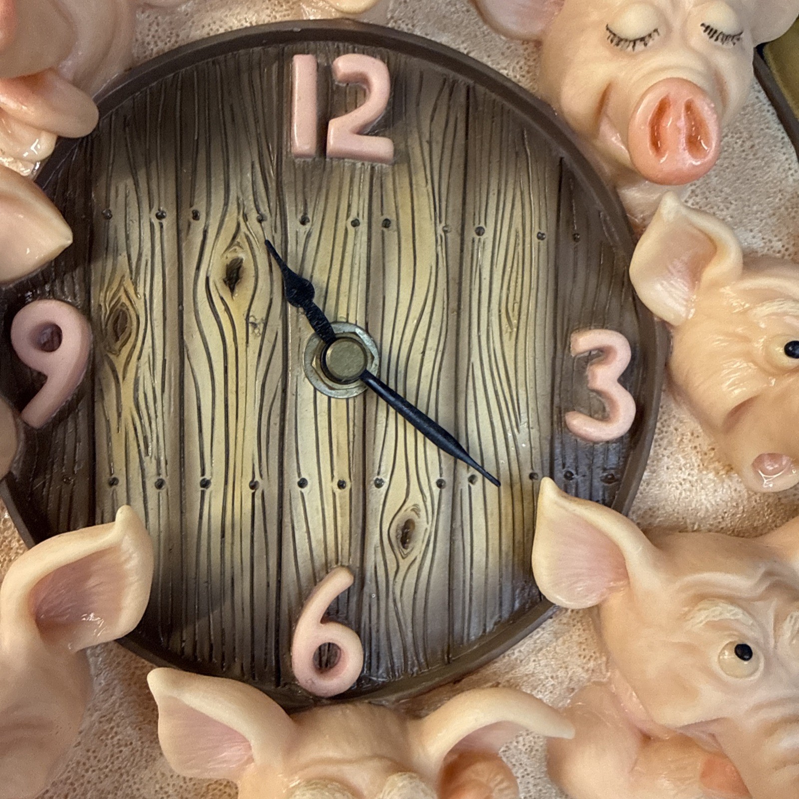 Resin Piggin Wall Clock By David Corbridge 8 Inch Vintage. RARE WORKS
