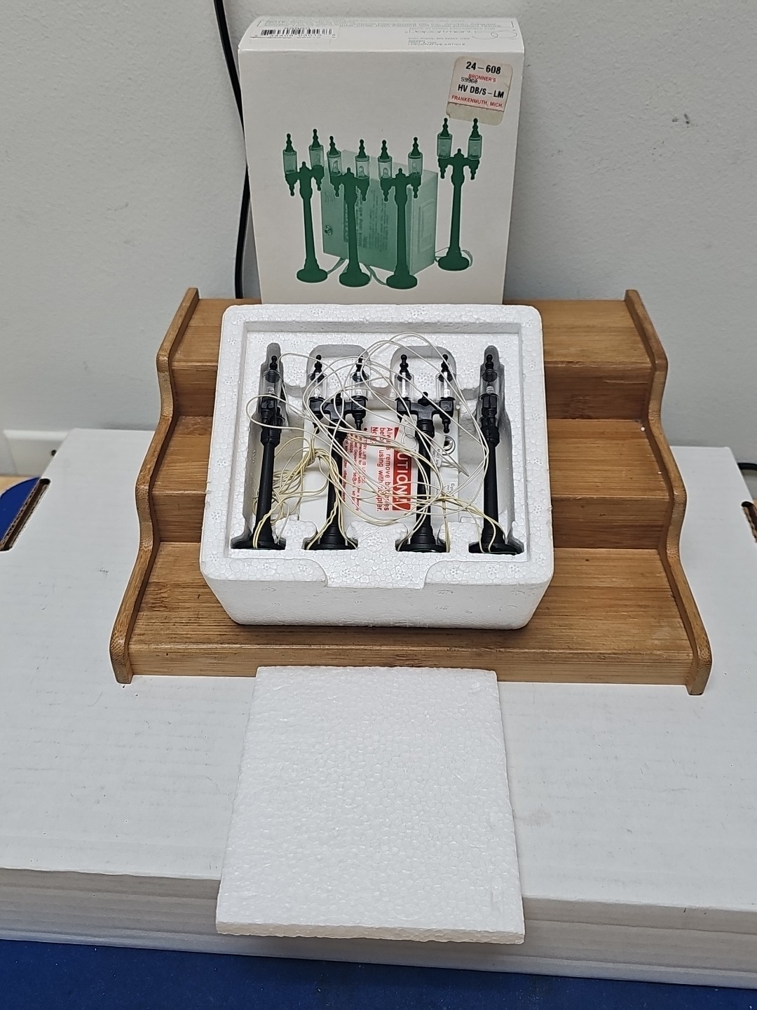 Department 56 Village Accessories, Double Street Lamps – Set of 4 (56.59960)