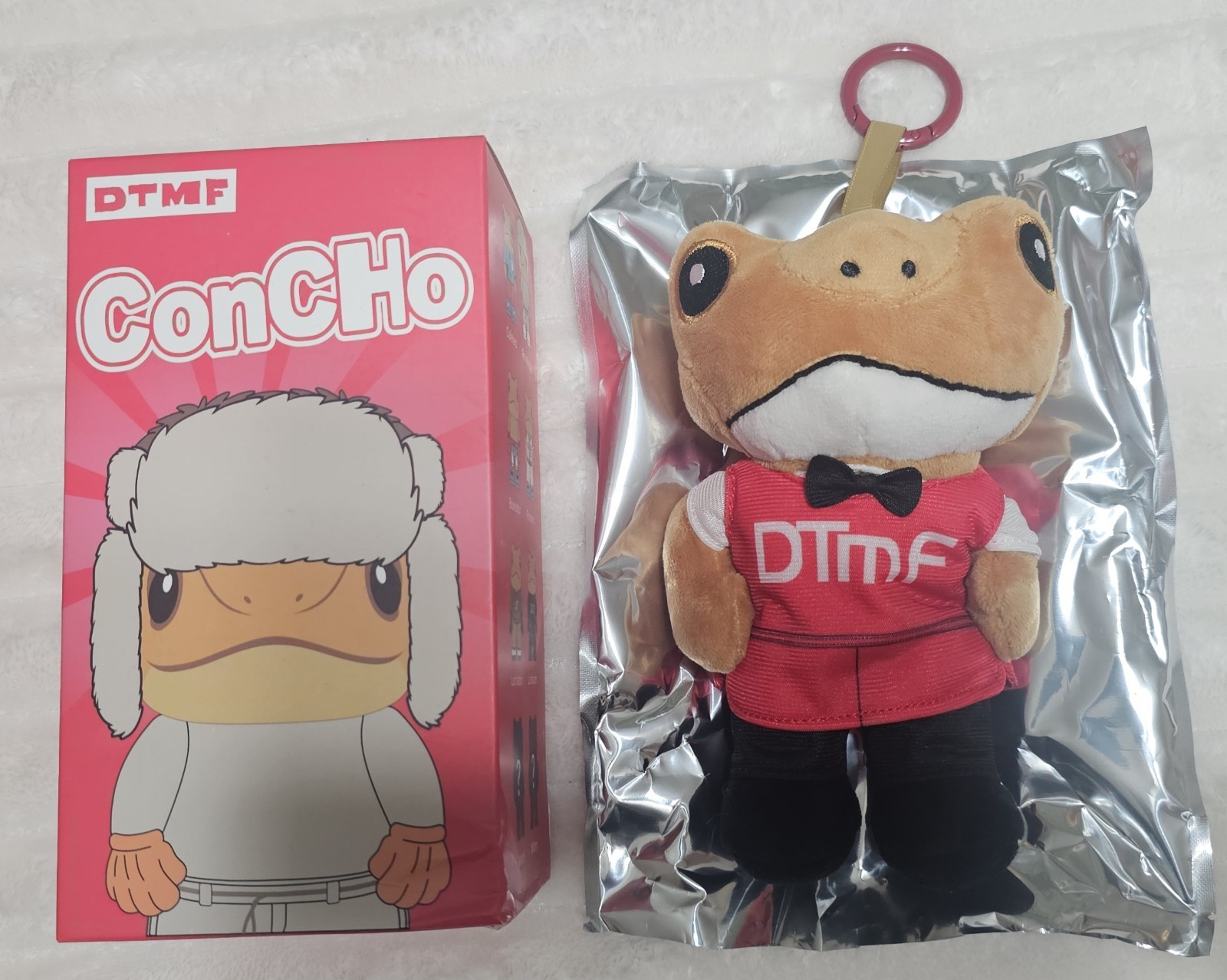 Sapo Concho DTMF Bad Bunny red Box Mystery #1 – Oscar The Caddie!