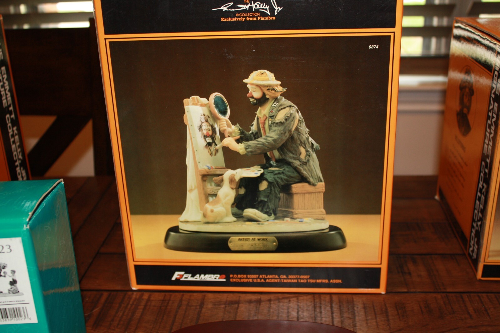 EMMETT KELLY JR. HAND SIGNED AUTOGRAPHED 6765 “ARTIST AT WORK” WITH ORIGINAL BOX