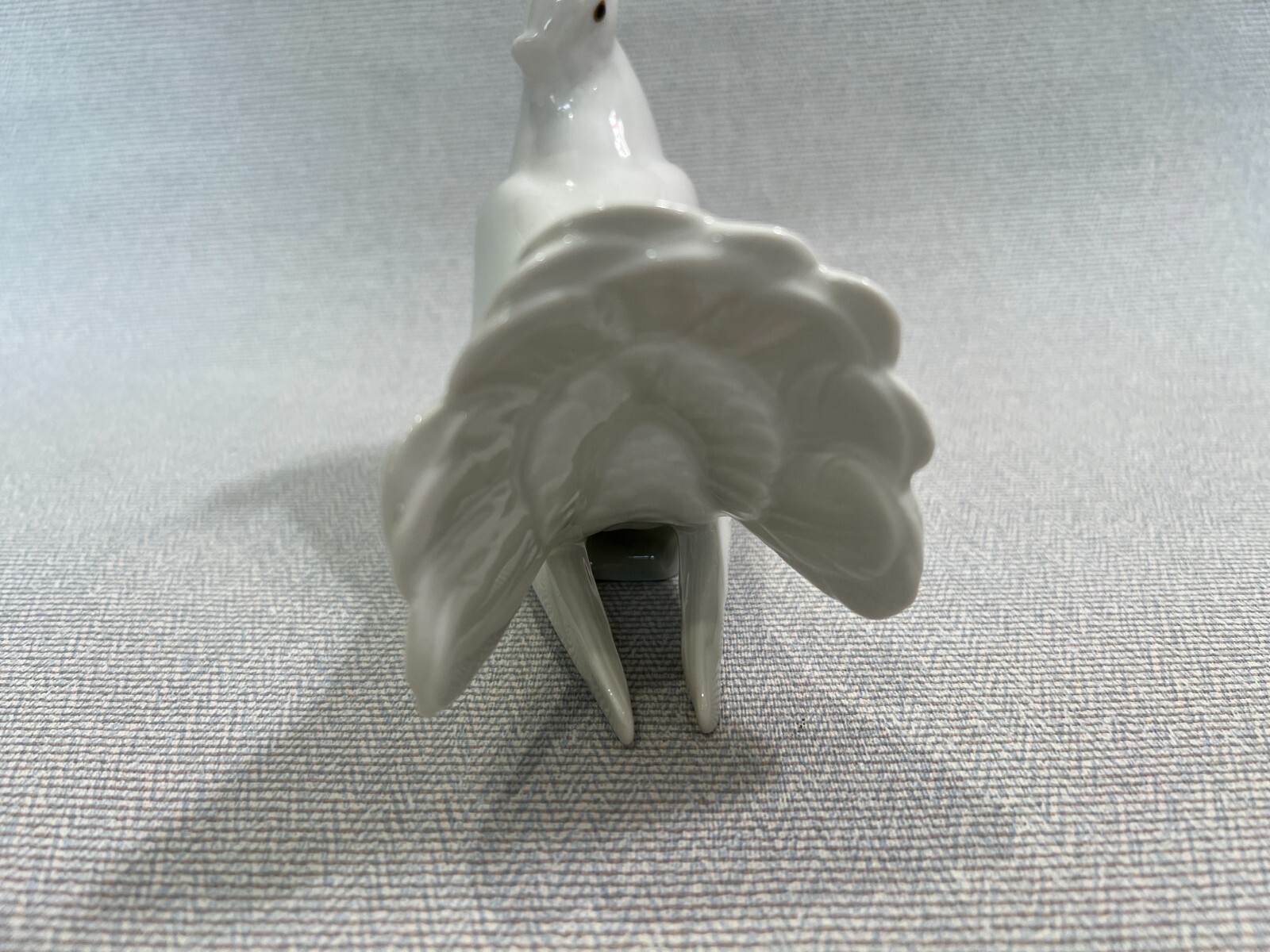 Vintage Lladro Porcelain Retired #1015 (1970 – 1979) White Peace Dove Figurine