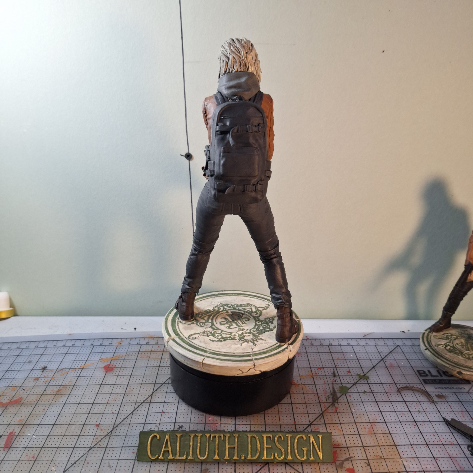 Grace Ashcroft Figurine Resident Evil Hand Painted Model / DIY Kit 11 pcs