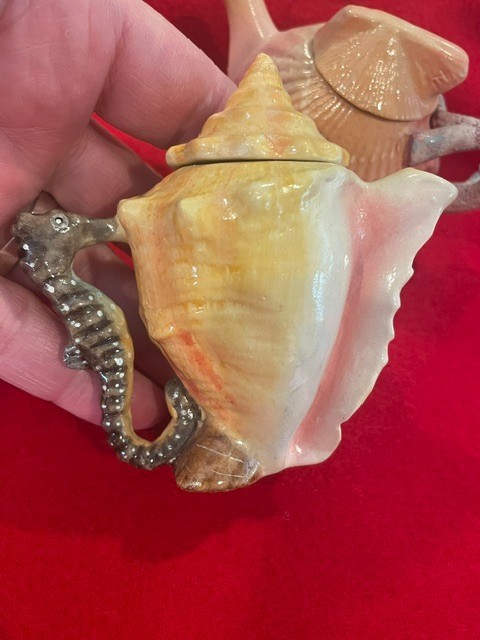 Lot of 4 Collectable Mini Porcelain Sea Shell Teapots Vintage Thailand