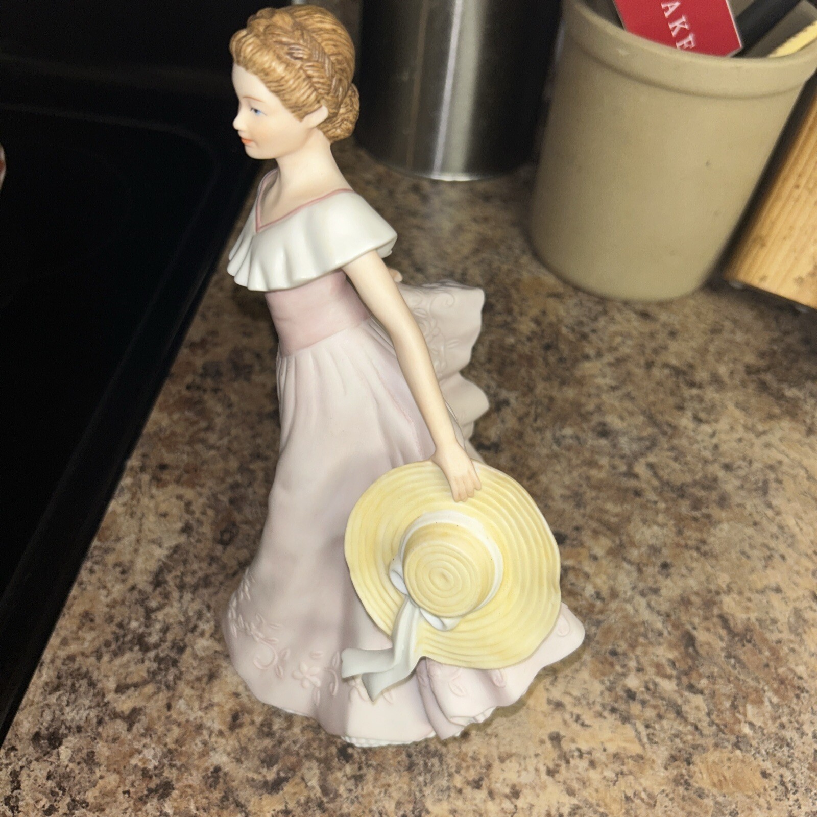 Home Interiors Porcelain Figurine, “GRACE” Masterpiece Collection 2001,