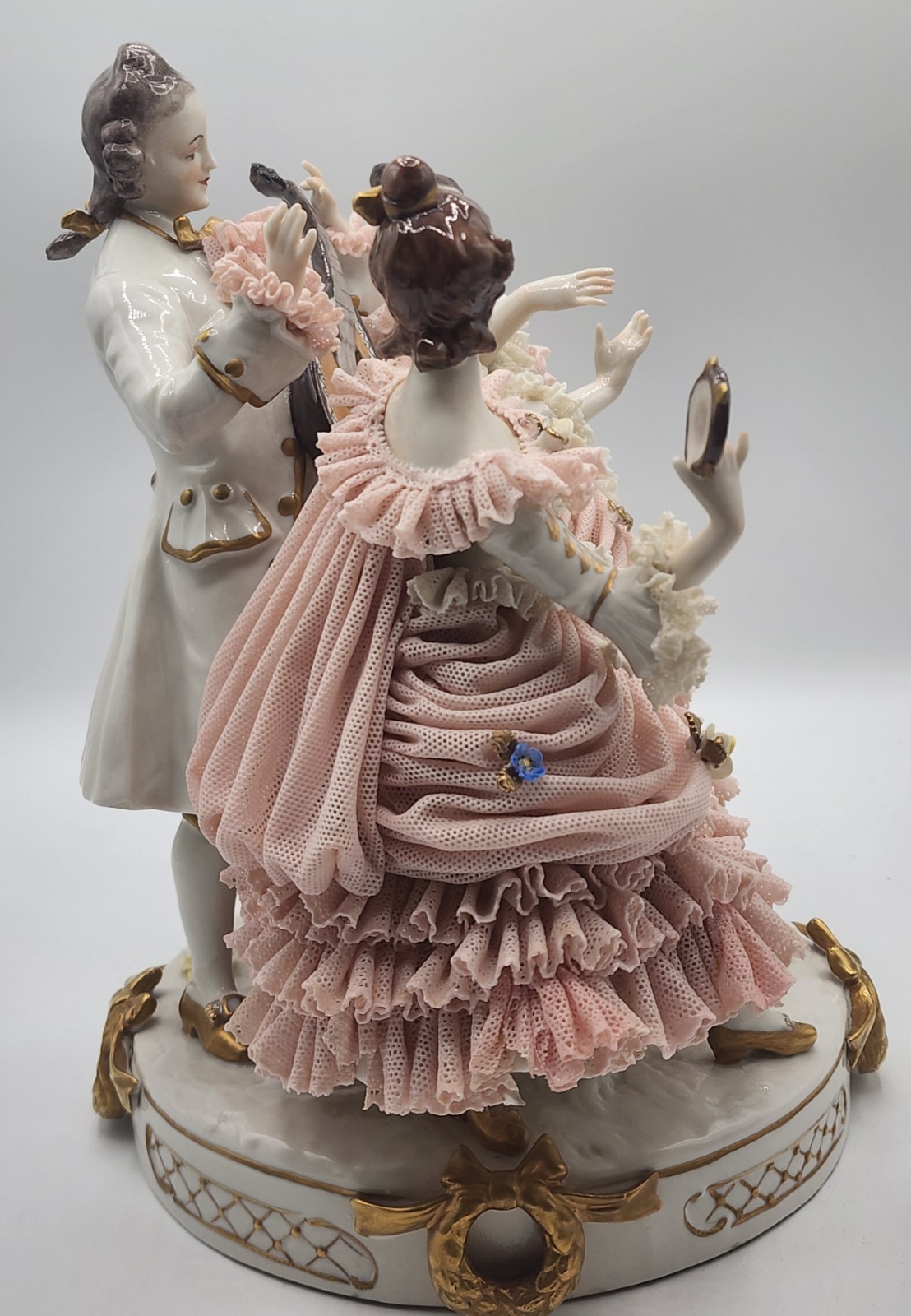 Lg. Antique Dresden Lace Franz Witter Figurine 3 Figures Dancing Pink 9″×9.5″