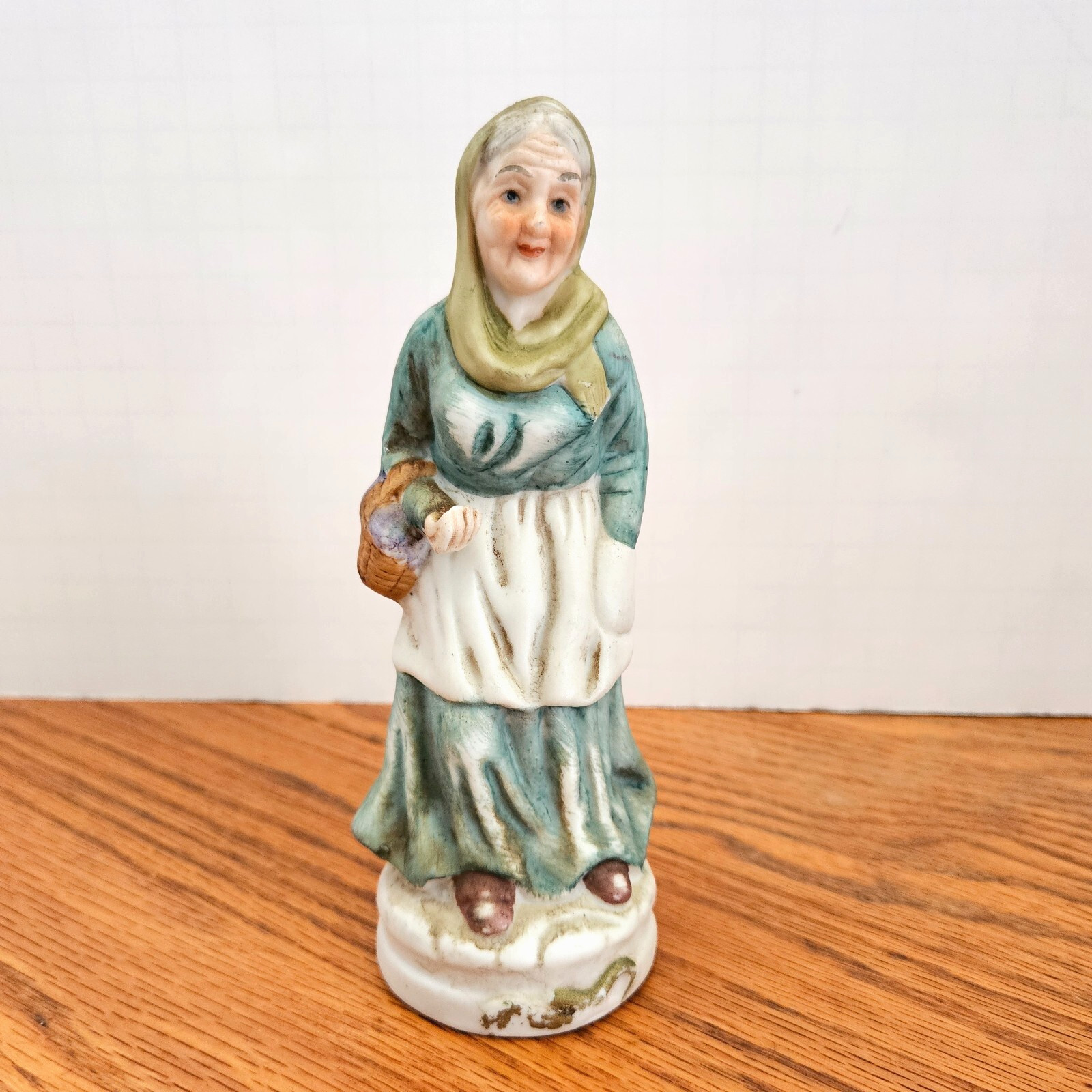 Deville Farmers Wife Figurine with Basket Vtg 70s Country Cottage