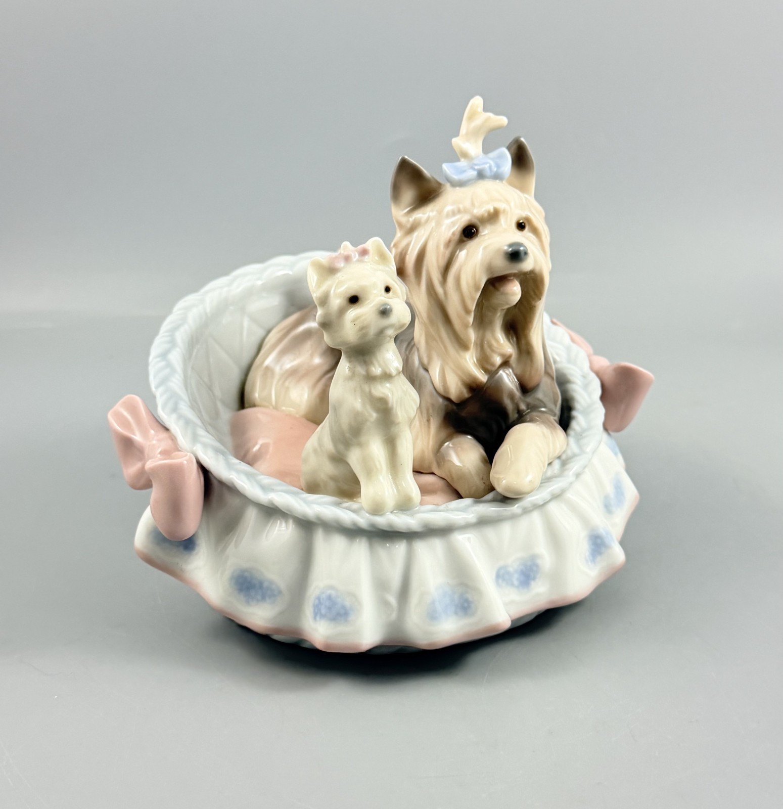 Lladro Spain Porcelain Our Cozy Home Yorshire Terrier Dog Figurine #6469