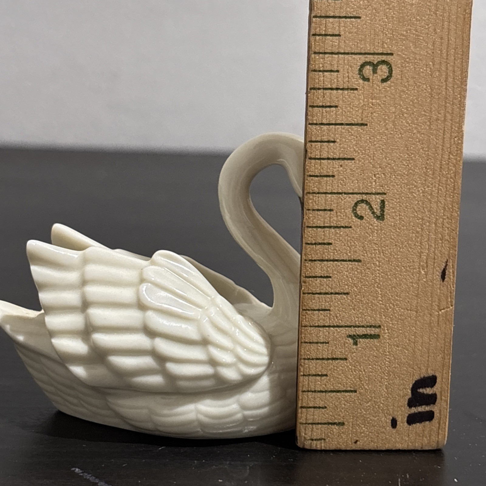 Lenox Porcelain Swan 24K Gold Trim Ivory White Vtg Card Holder Wedding Topper