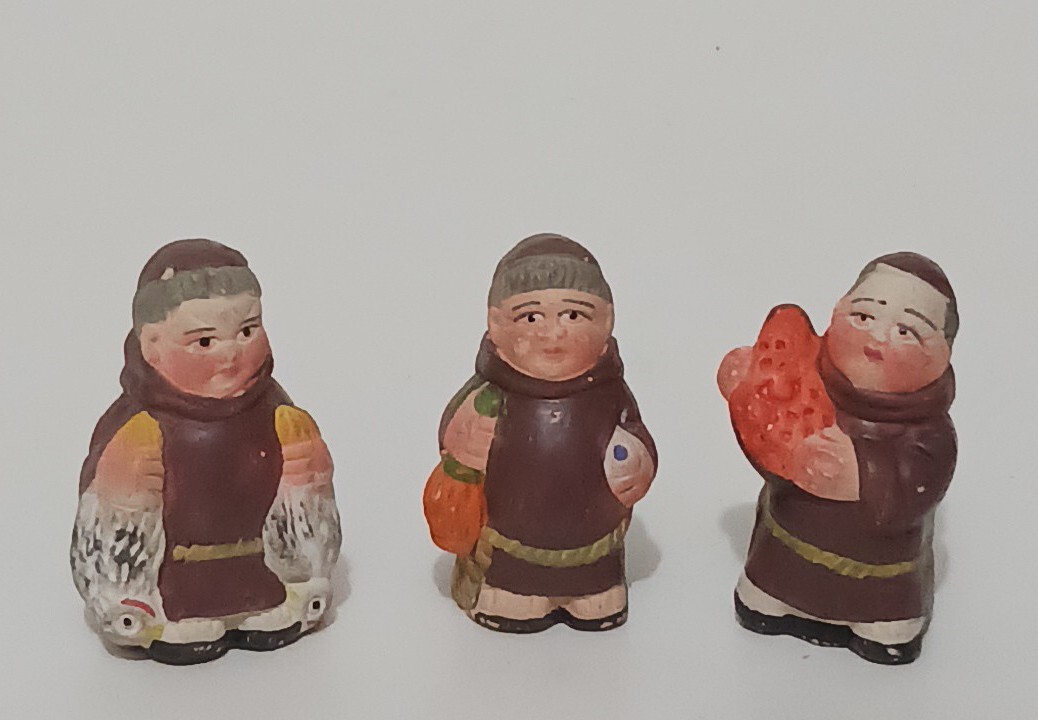 Vintage Mud People Figures 3 Monk Priest 1.5″Hx1″W